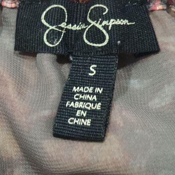 Jessica Simpson: Off the Shoulder Floral Mixed Colors Bell Sleeves Top - Picture 8 of 9